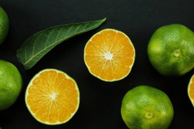 Taze organik yeşil kireç meyveleri