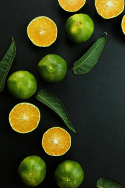 Taze organik yeşil kireç meyveleri