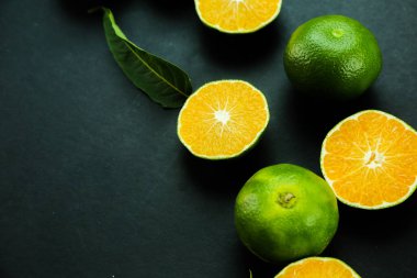 Taze organik yeşil kireç meyveleri