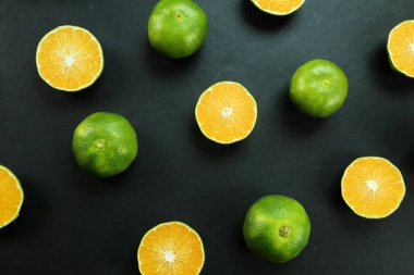 Taze organik yeşil kireç meyveleri