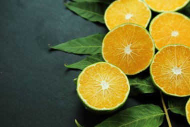 Taze organik yeşil kireç meyveleri