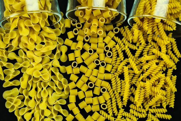 Diverse pasta. Koken concept. concept voor menu — Stockfoto