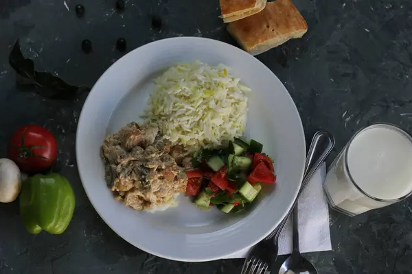 Turkish foods dinner High quality photo — Stock Photo, Image