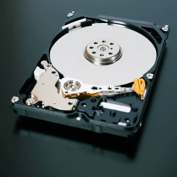 Dissemble Open Hard Disk Drive Hdd Dari Komputer Atau Laptop — Stok Foto