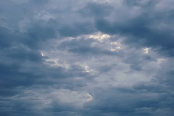 Nuvole Scure Nel Cielo Sinistro Impressionante Sfondo Grigio Blu Carta — Foto Stock