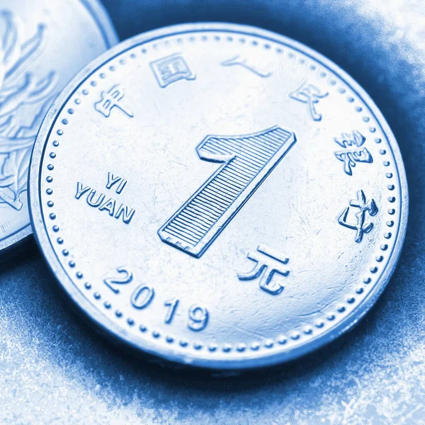 Eén Chinese Yuan Munt Close Lichtblauw Getinte Vierkante Illustratie Economie — Stockfoto