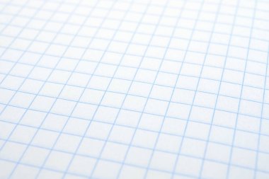 Kare defter kağıdının arkaplanı. Grid kağıt kopya defteri. Okul, çalışma ve öğrenme konularında açık beyaz arka plan. Selüloz lifleriyle pürüzlü yüzey. Yakın plan.
