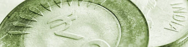 Dwie Indyjskie Monety Rupii Monety Znakiem Zbliżenie Waluty Krajowej Jasnozielony — Zdjęcie stockowe