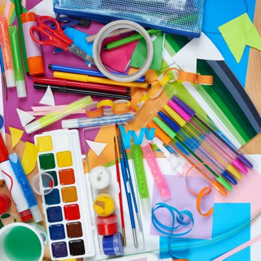 Sanat çalışma alanı yaratıcı aksesuarları, sanat resim ve çizim araçları ile