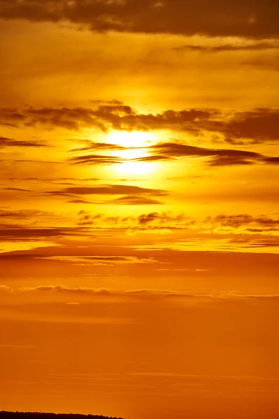 Bel tramonto sopra il mare — Foto Stock