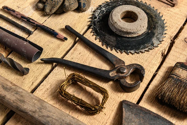 Viejas Herramientas Domésticas Vintage Bodegón Sobre Fondo Madera Concepto Bricolaje —  Fotos de Stock