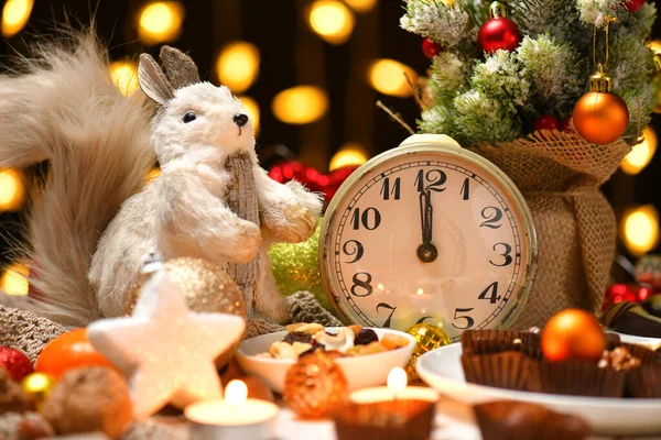 Fond Décoration Noël Vacances Petit Sapin Réveil Rétro Montre Minuit — Photo