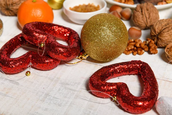 Süßspeise Hintergrund Für Weihnachts Oder Feiertagsdekoration Schokoladenbonbons Mandarinen Nüsse Und — Stockfoto