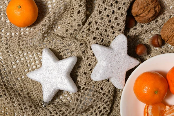 Fondo Alimentos Dulces Para Navidad Decoración Navideña Mandarinas Frutos Secos — Foto de Stock