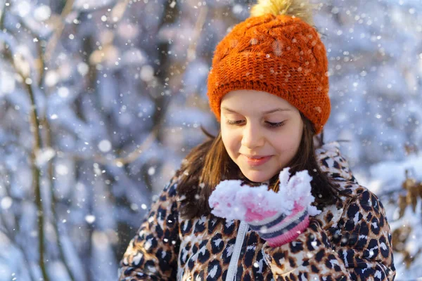 Child Girl Eats Snow Having Fun Winter Forest Bright Sunlight — Stock Photo, Image