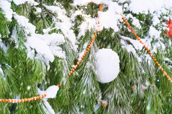 Christmas New Year Decorations Covered Snow Street Christmas Tree Close — Stock Photo, Image
