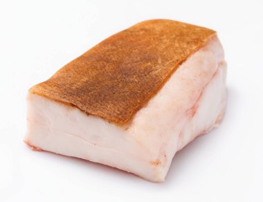 Beyaz arka planda çiğ domuz yağı, domuz yağı