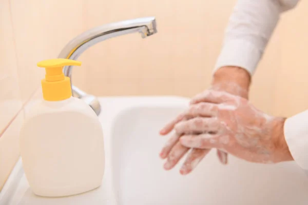 Lavage Des Mains Avec Savon Gel Sous Eau Courante Dans — Photo