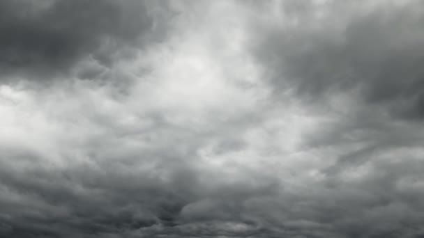 Hermoso Cielo Oscuro Dramático Con Nubes Tormentosas Lapso Tiempo Antes — Vídeos de Stock