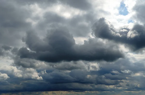 Langit Gelap Yang Indah Dramatis Dengan Awan Badai Sebelum Hujan — Stok Foto