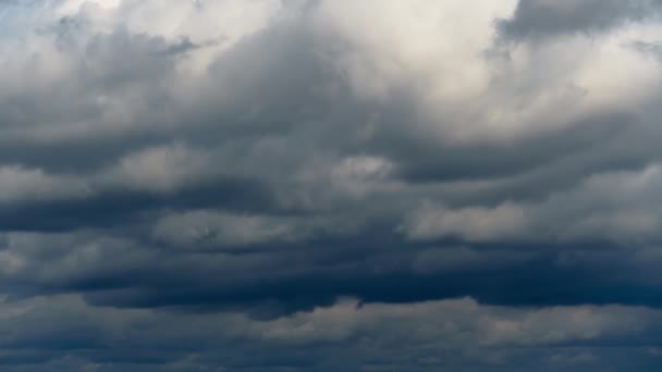 Красивое Темное Драматическое Небо Грозовыми Облаками Время Проходит Перед Дождем — стоковое видео