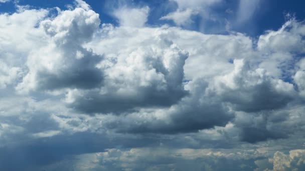 Cielo Brillante Timelapse Hermosas Nubes Como Fondo — Vídeos de Stock