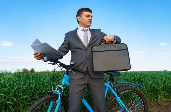 Businessman Bicycle Works Documents Green Grass Field Business Concept Freedom — Stock Photo, Image