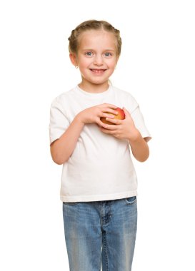 meyve ve sebzeler üzerinde beyaz küçük kızla