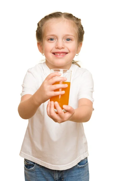 Kleines Mädchen mit einem Glas Saft — Stockfoto