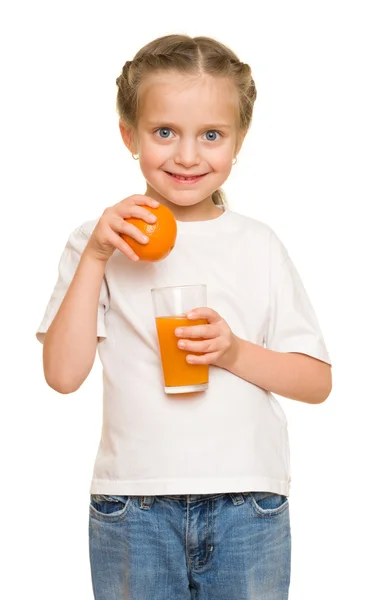 Kleines Mädchen mit einem Glas Saft — Stockfoto