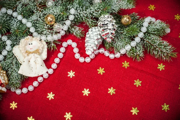 Kerstmis achtergrond met decoraties en speelgoed — Stockfoto