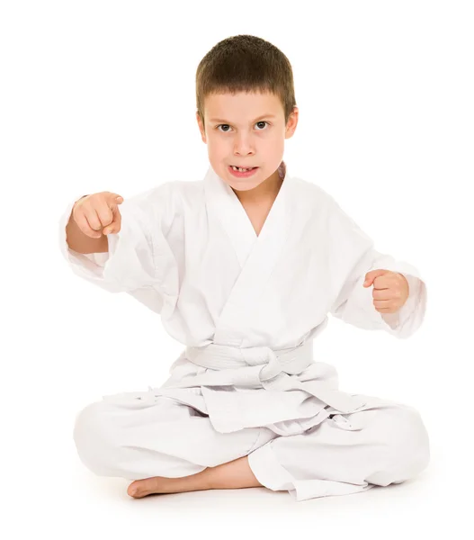 Мальчик в белом кимоно — стоковое фото