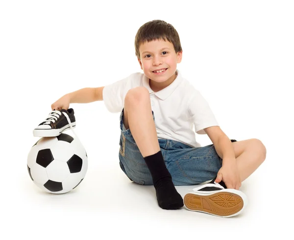 เด็กชายที่มีลูกฟุตบอล — ภาพถ่ายสต็อก