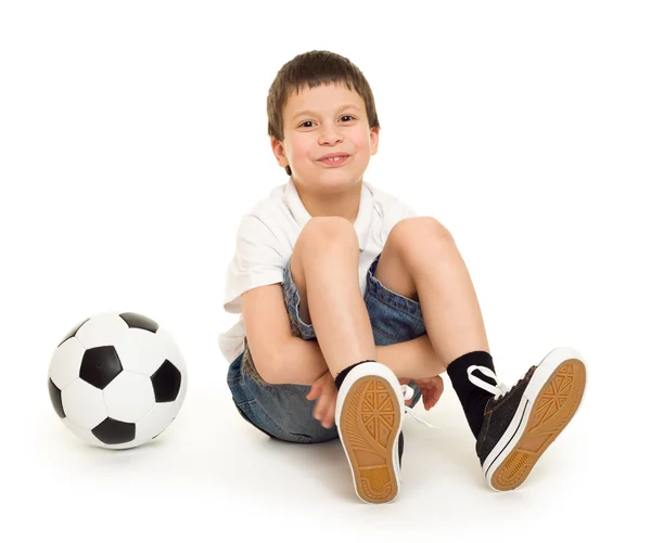 Garçon avec ballon de football — Photo