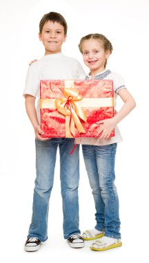 erkek ve kız hediye kutusu