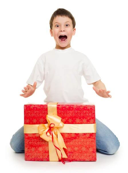 Boy with gift box — Stock Photo, Image