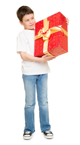 Niño con caja de regalo —  Fotos de Stock