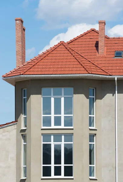 New home and roof — Stock Photo, Image