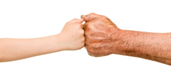 Kind en oude man handen — Stockfoto