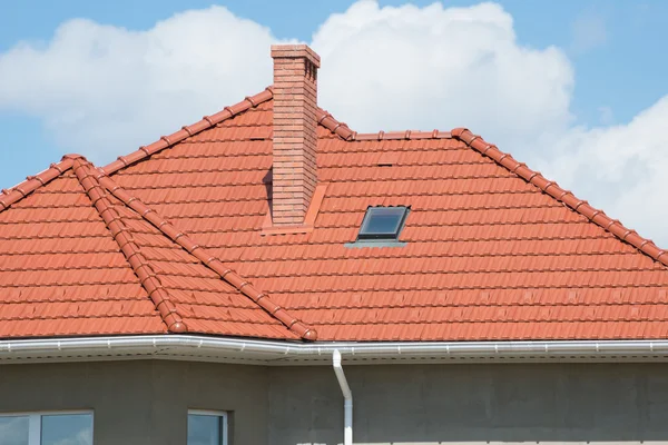 New home and roof — Stock Photo, Image