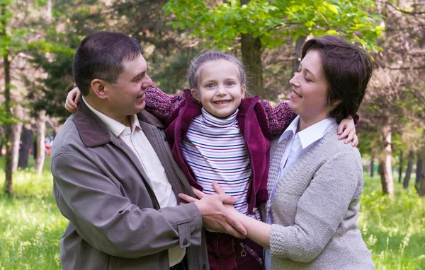 Family in the park — Stock Photo, Image