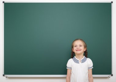 liseli kızlar okul yönetimi yakınındaki