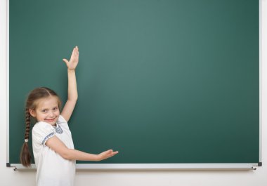 liseli kızlar okul yönetimi yakınındaki