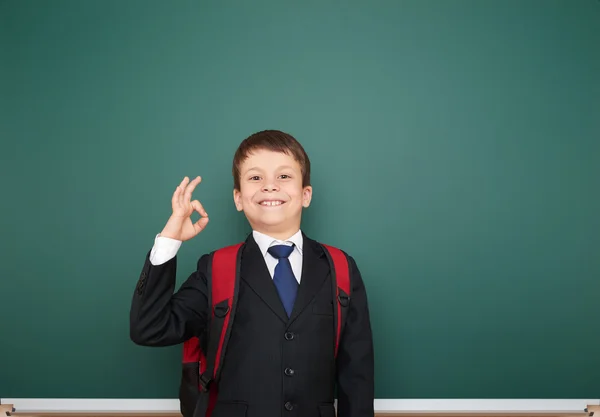 Schoolboy e a diretoria da escola — Fotografia de Stock