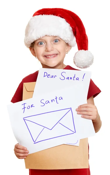 Menina em chapéu vermelho com carta ao Papai Noel - conceito de Natal de férias de inverno — Fotografia de Stock