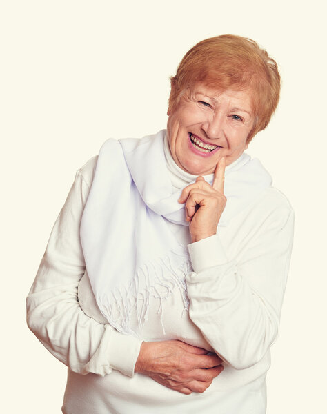 портрет пожилой женщины
