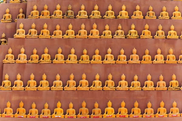 Buddha figuur rijen — Stockfoto