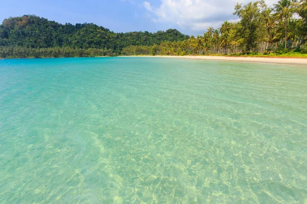 Tropiska havet och stranden i Thailand — Stockfoto