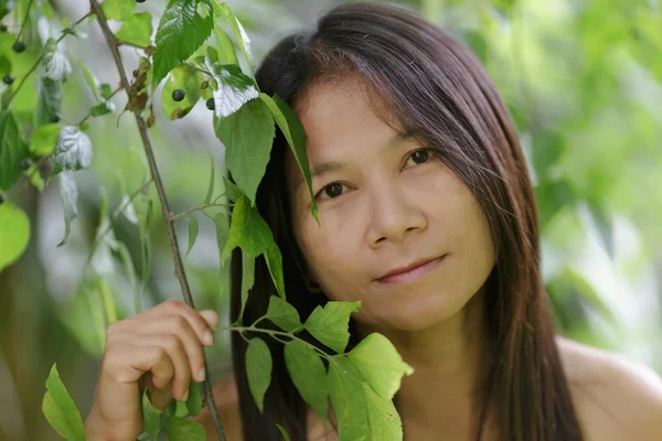 Asian woman outdoor portrait — Stock Photo, Image