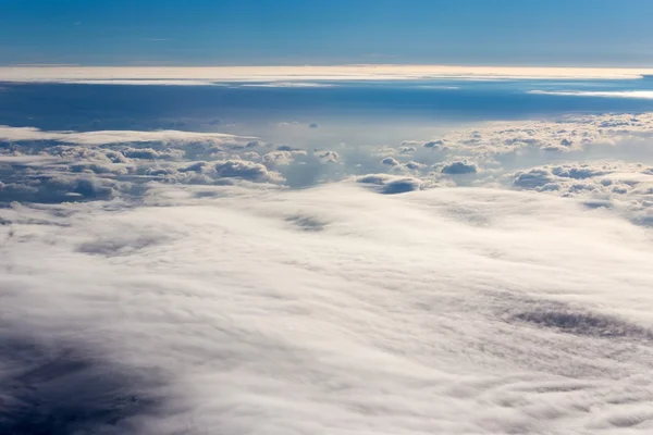 Вид на море с самолета — стоковое фото